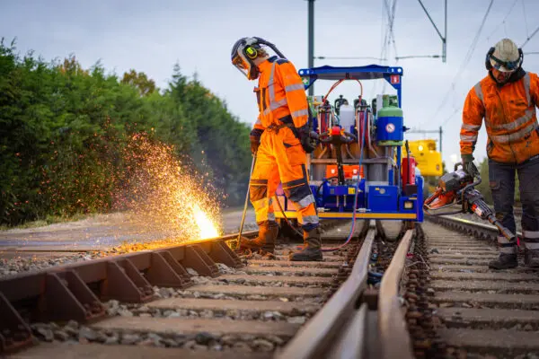 Herstelwerk overgang in Meteren