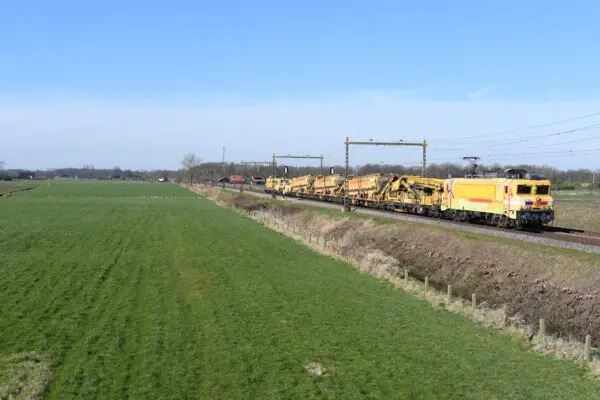 batterijlocomotief Strukton
