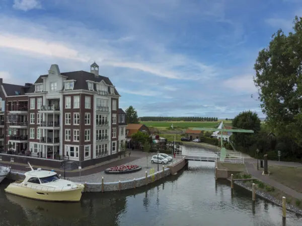 Herstel kademuur Vingerling en Wilhelminabrug