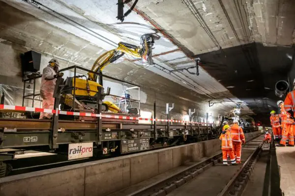Weer aan de slag in Schipholtunnel