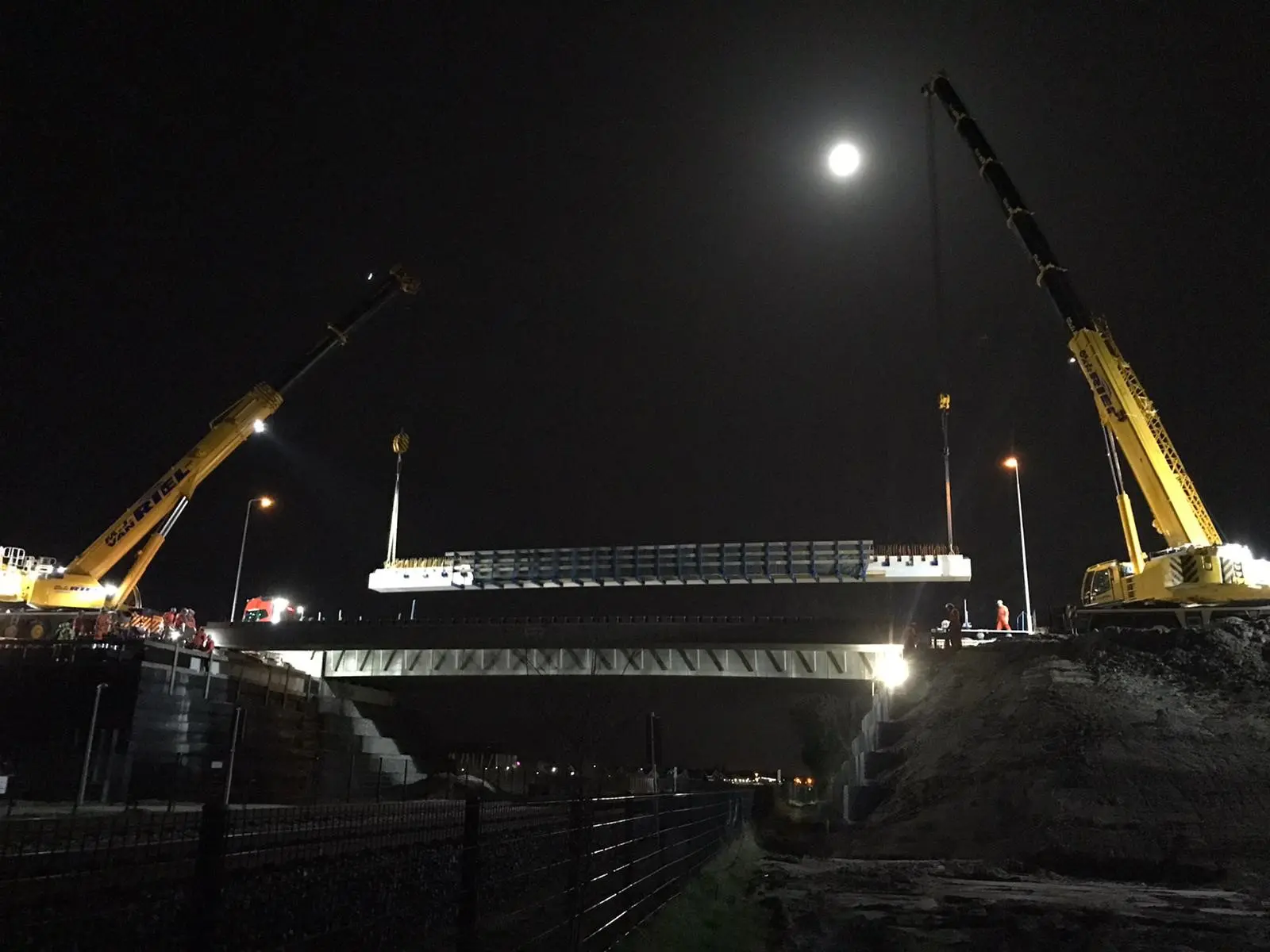 Zevenaar viaduct 7Poort 20220413_nacht-liggersleggen viaduct
