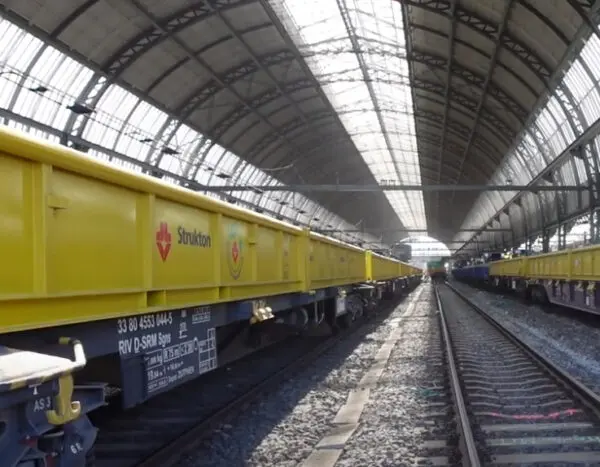 Amsterdam Centraal station wagons