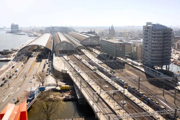 bovenzicht op Amsterdam Centraal