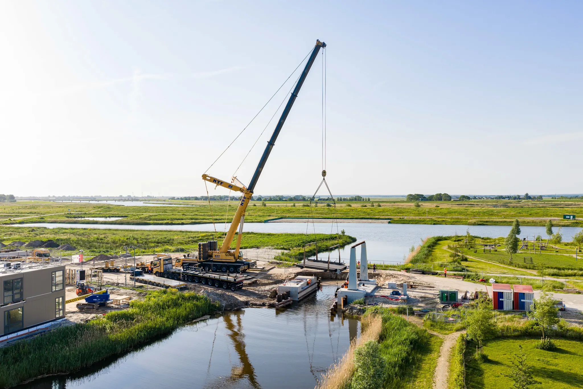 overzichtsfoto plaatsen verkeersbrug